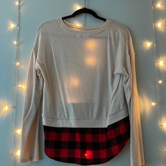 It’s Top back and front in the picture - Picture 2 of 2